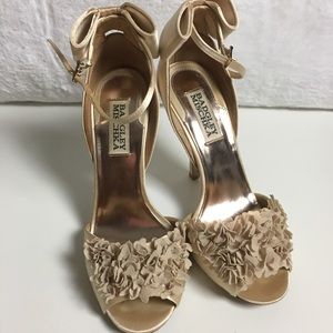 BADGLEY MISCHIKA floral formal event shoe-Used